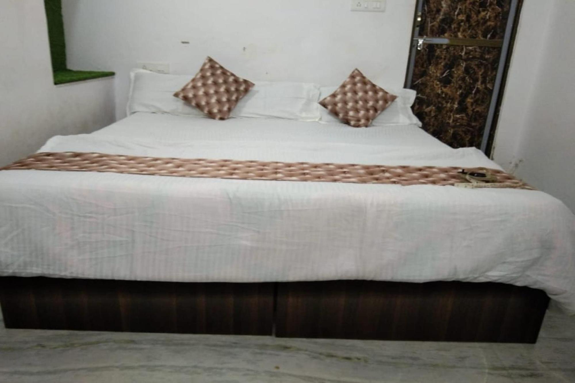 Hotel O The Takhatgarh Resort Nāthdwāra Exterior foto